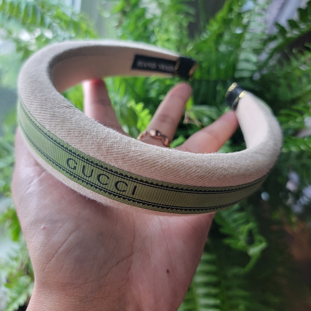 Gucci Green Ribbon - Picture 2 of 2